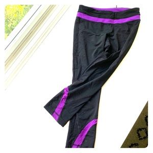 Lululemon Run Inspire Crop II - Size 6